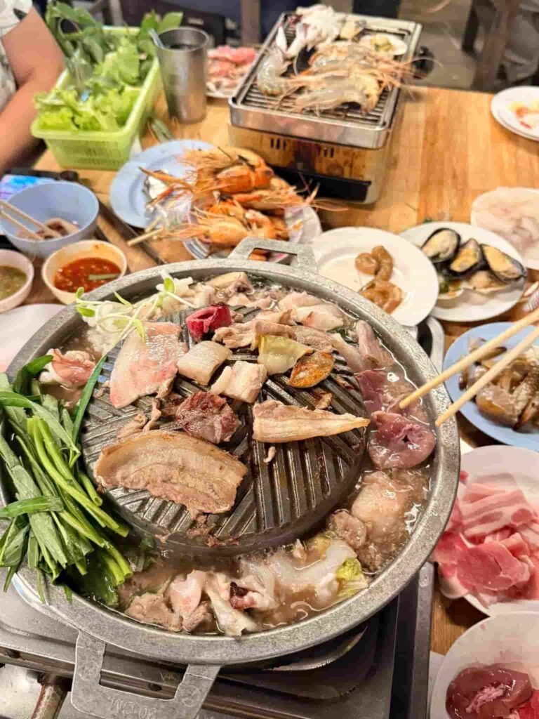 ซามูไรหมูกระทะ A&A แม่โจ้ ปิ้งย่างแม่โจ้