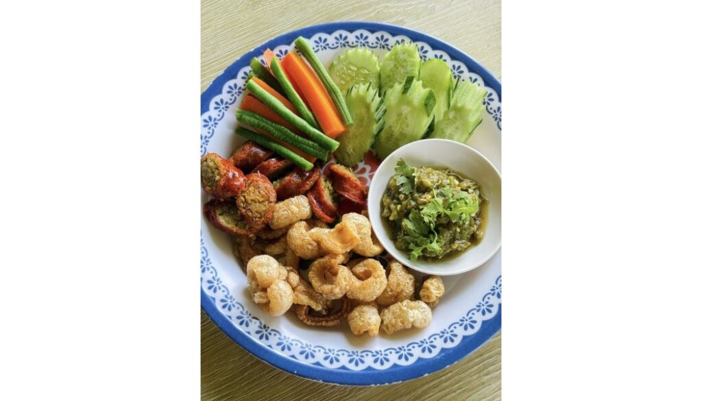 อาหารเหนือ สวนส้มตำ สาขา2 ในปั๊มเซลล์