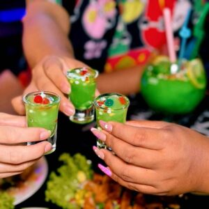 Zest X Chill Bar Post ชนแก้วเหล้าปั่นชิลๆ