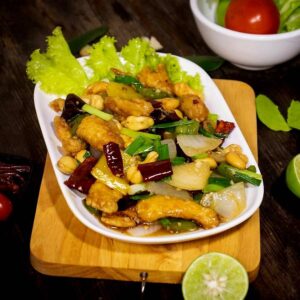 Zest X Chill Bar ไก่ผัดเม็ดมะม่วง