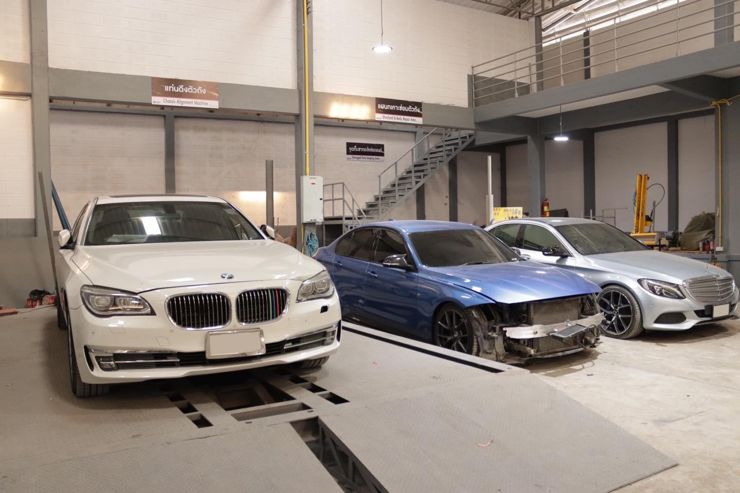 Rising Automotive อู่ซ่อมสีรถ บางแค 1