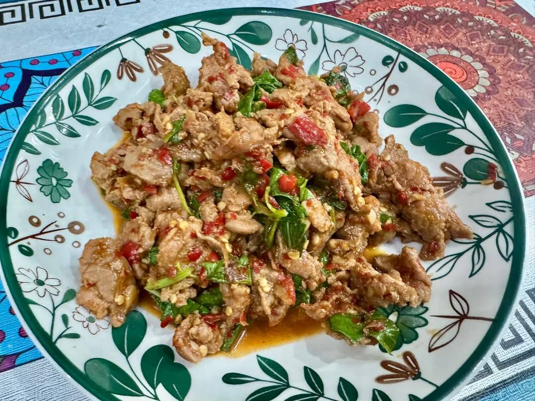 ยายฮู้ อาหารป่า (โชคชัย 4) อาหารตามสั่ง ลาดพร้าว 8