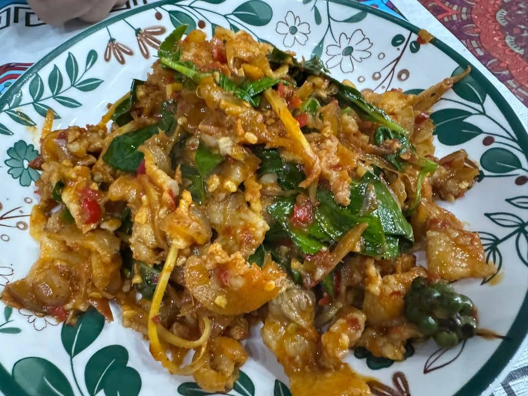 ยายฮู้ อาหารป่า (โชคชัย 4) อาหารตามสั่ง ลาดพร้าว 9