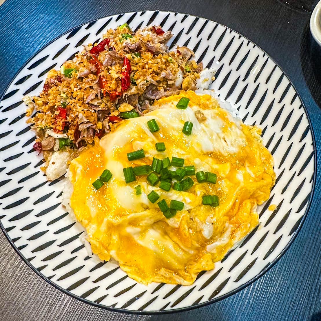 อร่อยเฉย กะเพราถาด ลาดพร้าว 101 อาหารตามสั่ง ลาดพร้าว 1