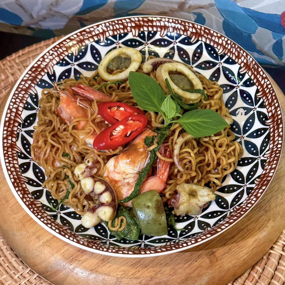 อร่อยเฉย กะเพราถาด ลาดพร้าว 101 อาหารตามสั่ง ลาดพร้าว 5