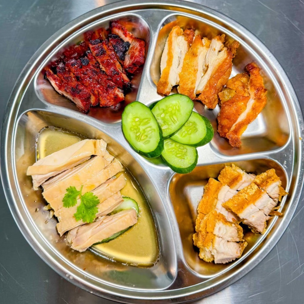 เหมียวมันไก่ ข้าวมันไก่ หมูแดง บะหมี่ฮ่องกง เชียงใหม่ 7