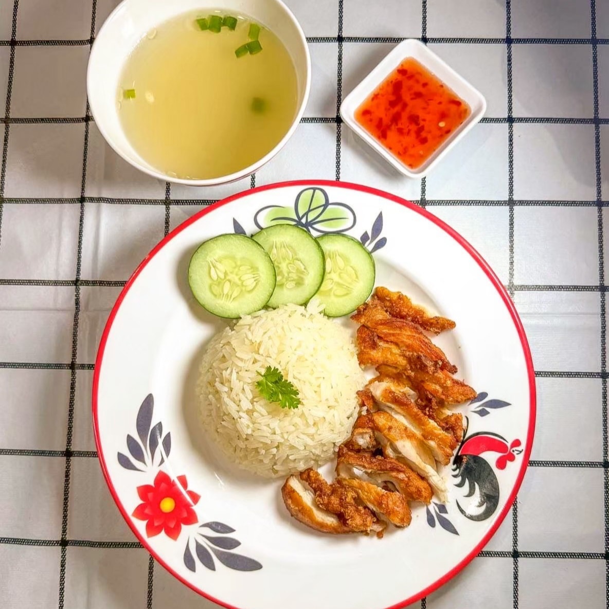 เหมียวมันไก่ ข้าวมันไก่ หมูแดง บะหมี่ฮ่องกง เชียงใหม่ 8