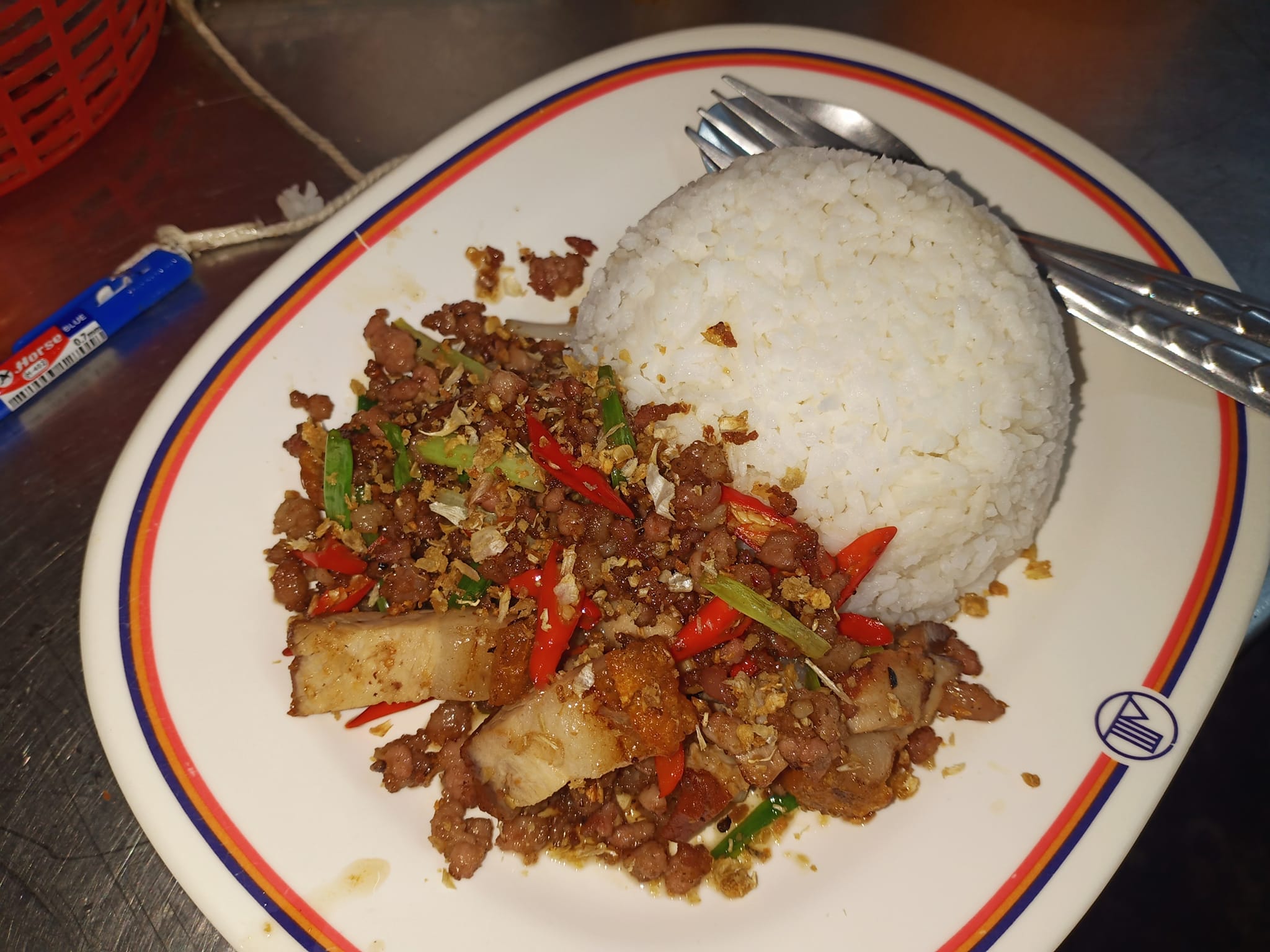 โกวแป้งตามสั่ง อาหารตามสั่ง ลาดพร้าว 3