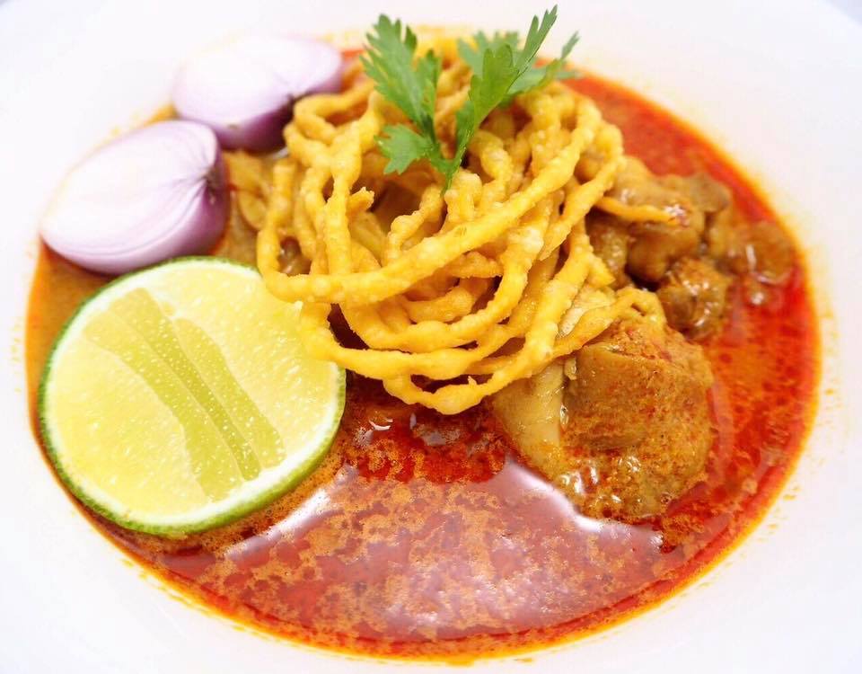 ข้าวซอยเชียงราย แม่พิมพร (ใกล้วัดร่องขุ่น) ข้าวซอย เชียงราย 4