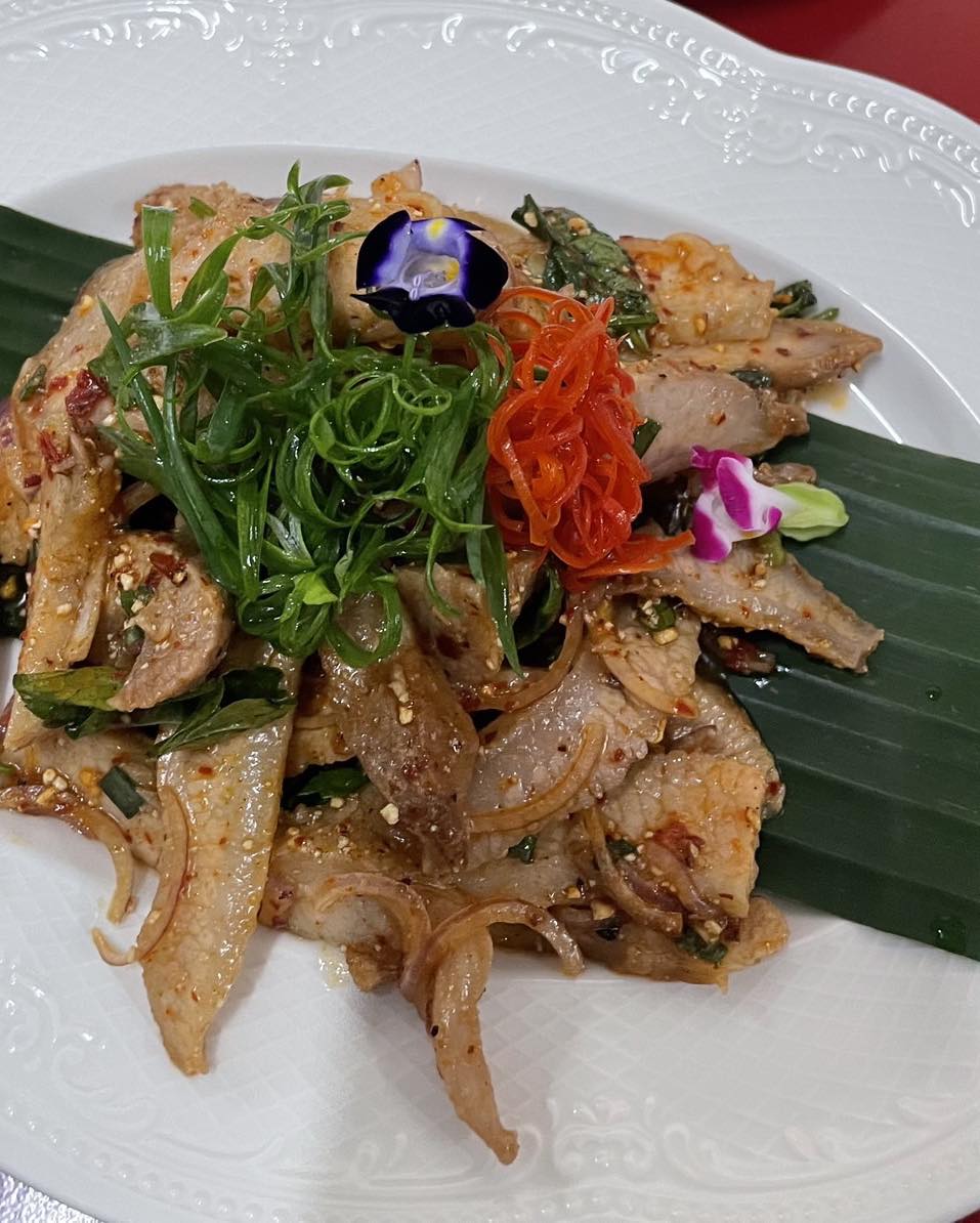 มงคล ลาบก้อย ร้านอาหารอีสาน นครพนม 4