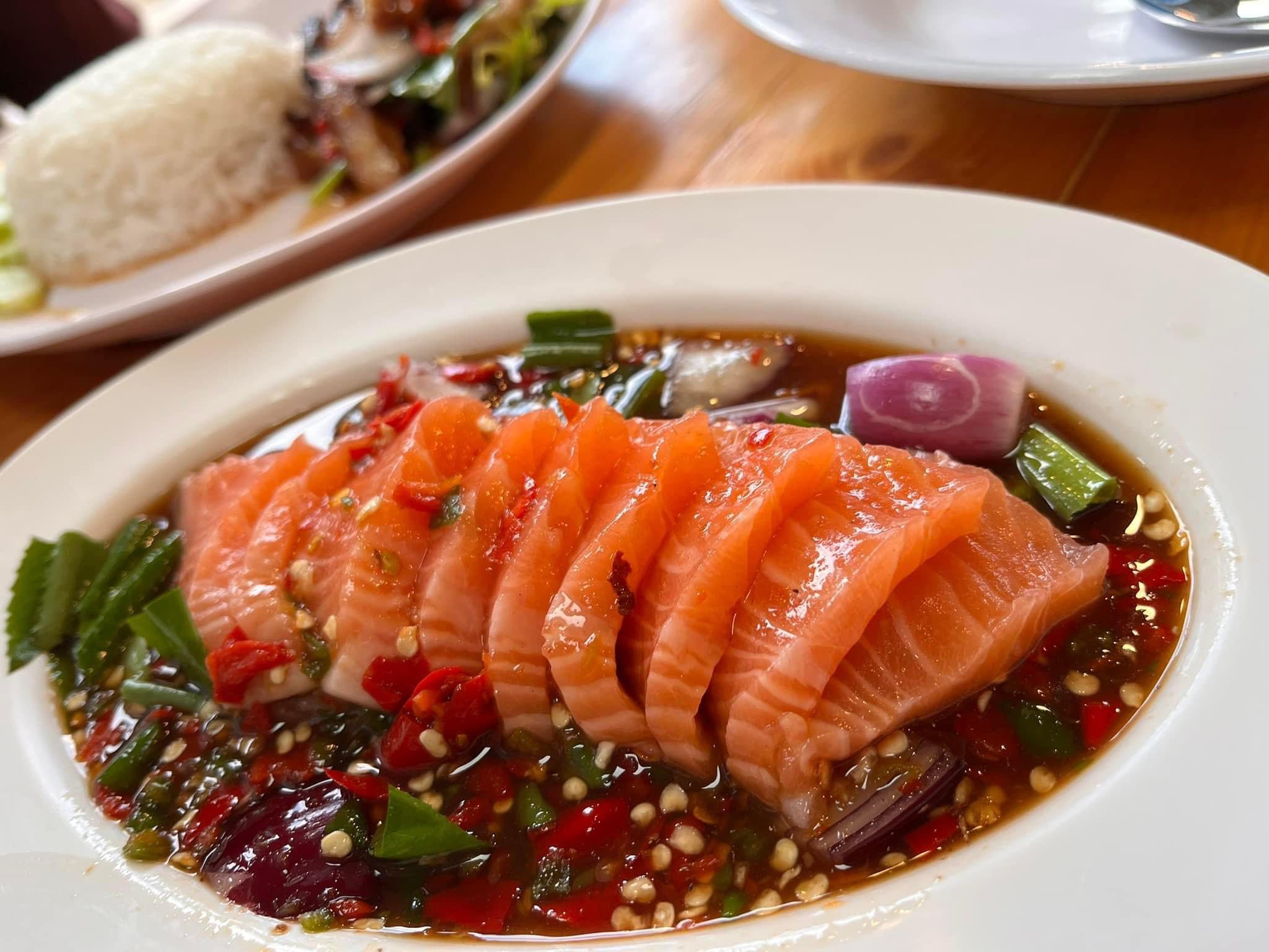 ยำทะเลพานิช ร้านยำ สมุทรสาคร 4