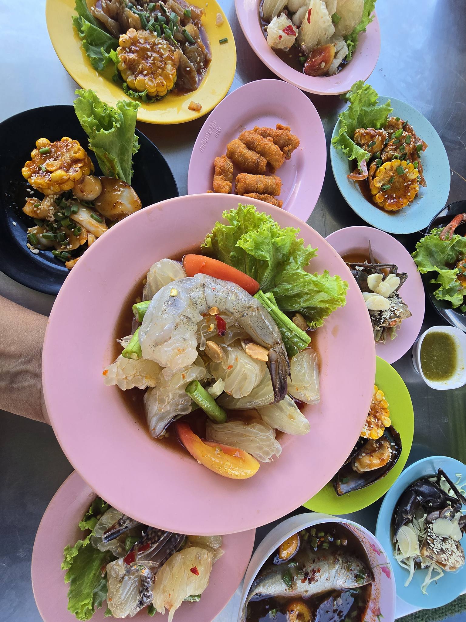 ยำริมบ่อ ร้านยำ สมุทรสาคร 2