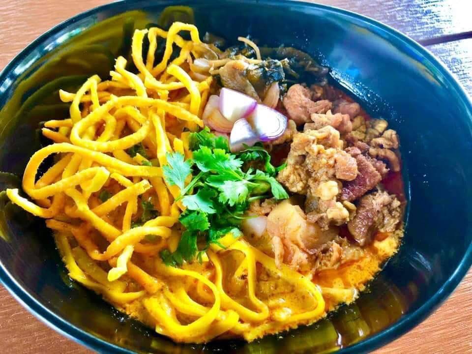 ร้านกิ่งกะไข่ น้ำเงี้ยว ข้าวซอย ข้าวซอย เชียงราย 3