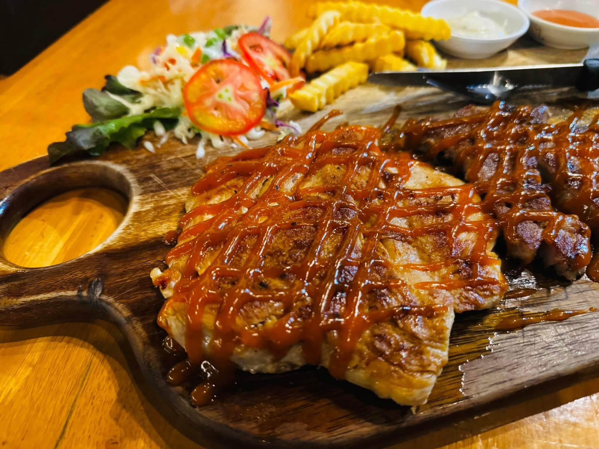 ร้านสเต็กไส้แตก สาขานครพนม ร้านสเต็กเนื้อ นครพนม 2