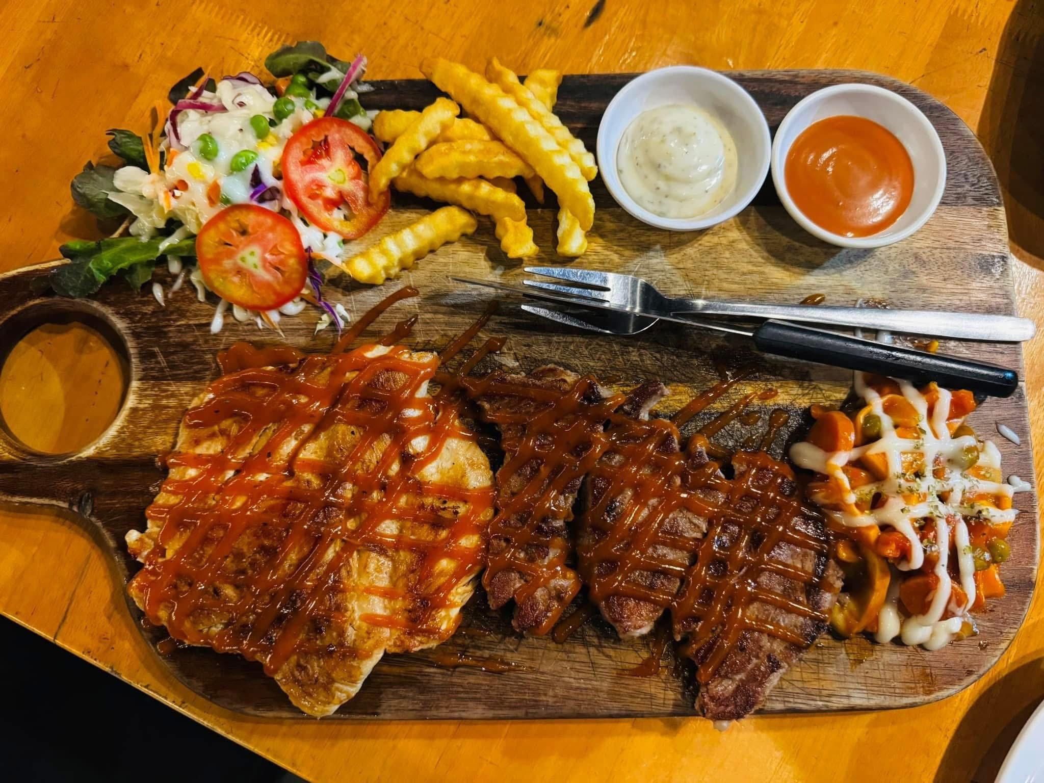 ร้านสเต็กไส้แตก สาขานครพนม ร้านสเต็กเนื้อ นครพนม 4