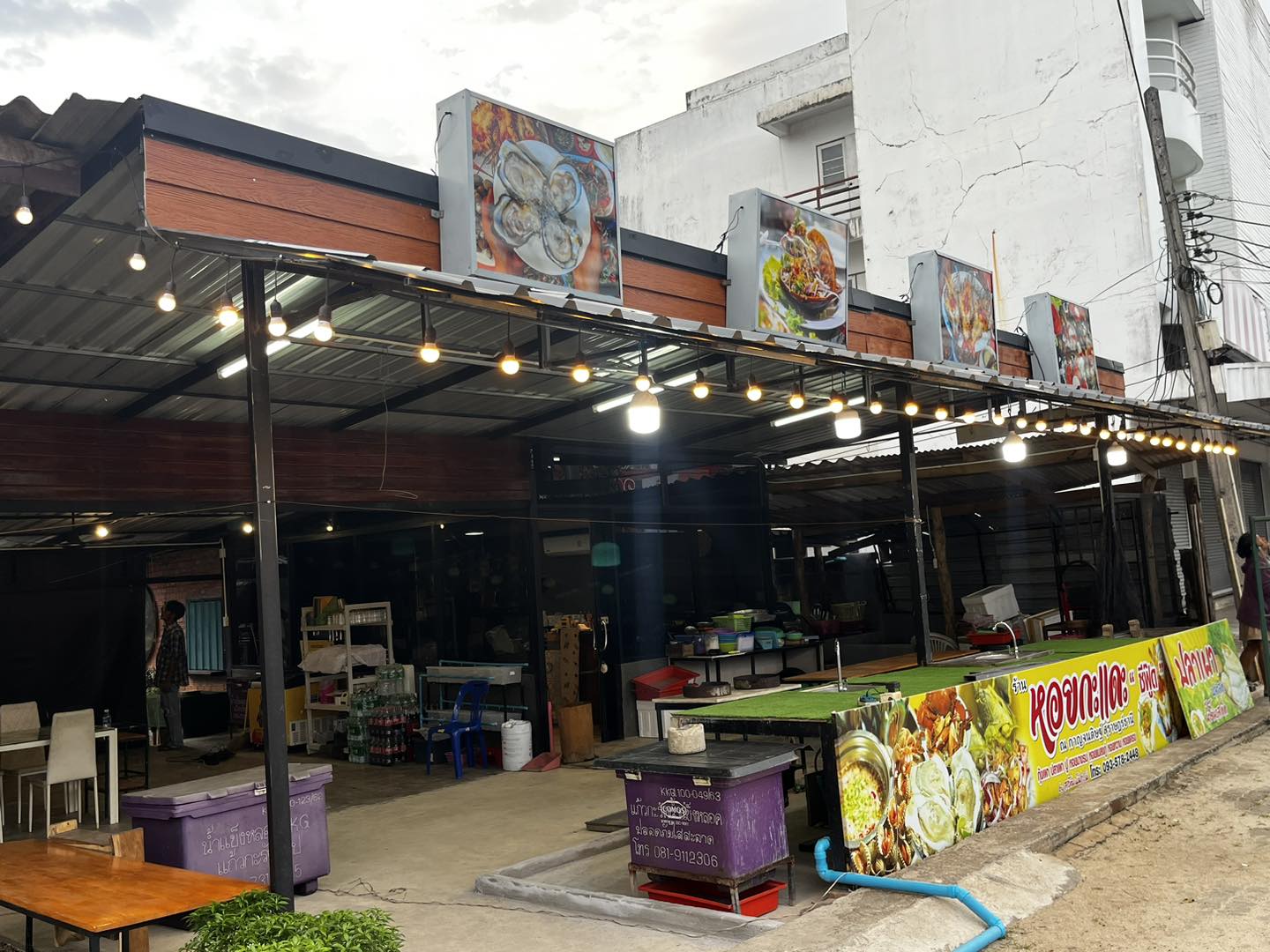 ร้านหอยกะแดะซีฟู๊ด ร้านอาหารทะเล สุราษฎร์ธานี 1