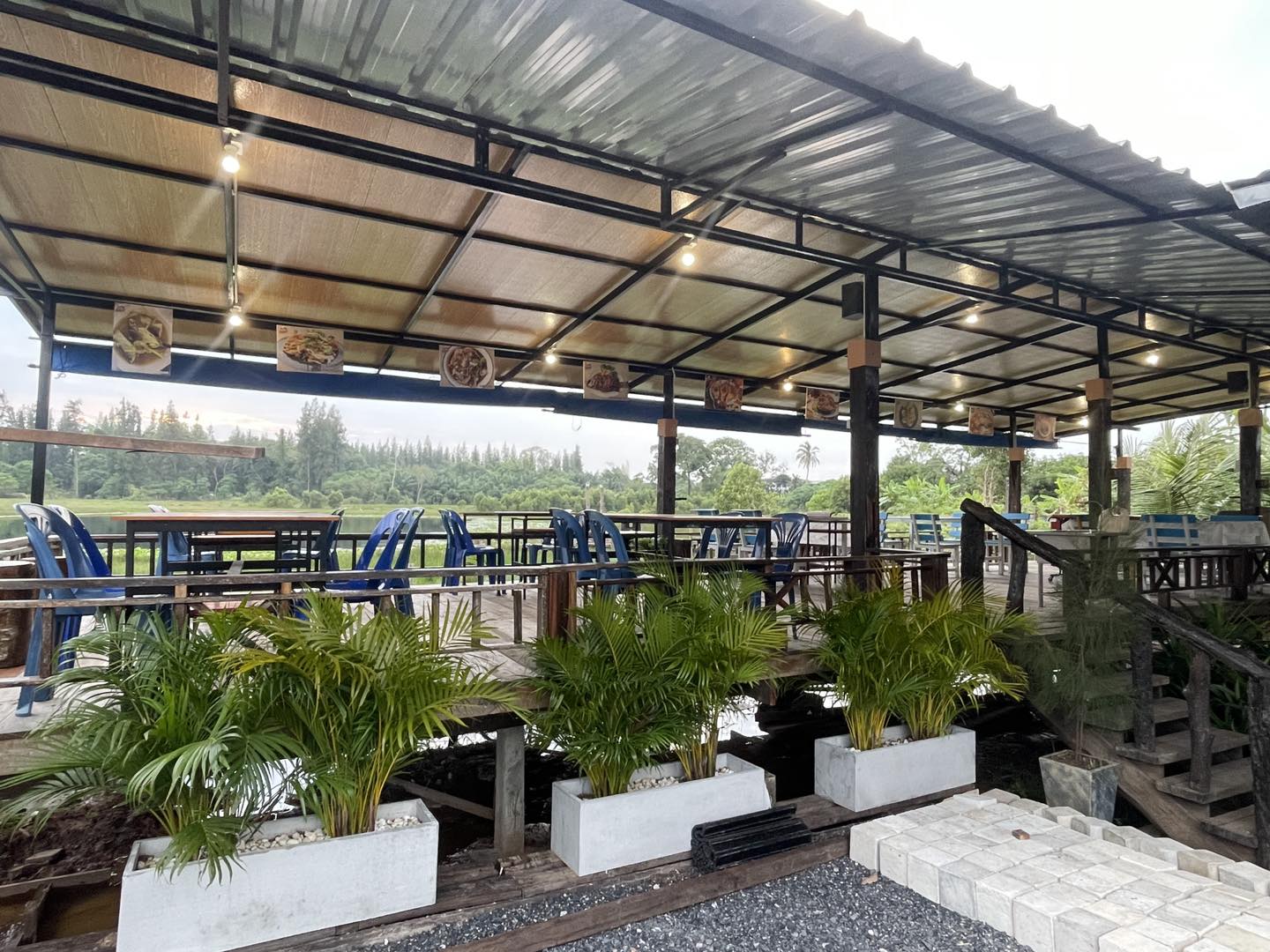 ร้านหอยกะแดะซีฟู๊ด ร้านอาหารทะเล สุราษฎร์ธานี 2