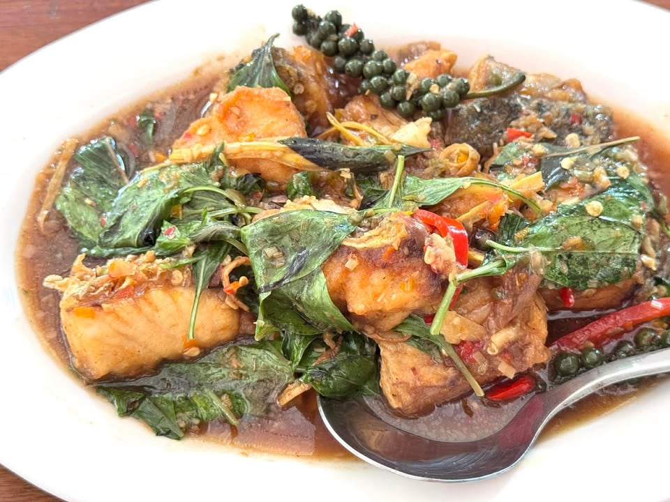 ร้านอาหาร อ้วนพริกไทยดำ ร้านอาหารทะเล สุราษฎร์ธานี 2