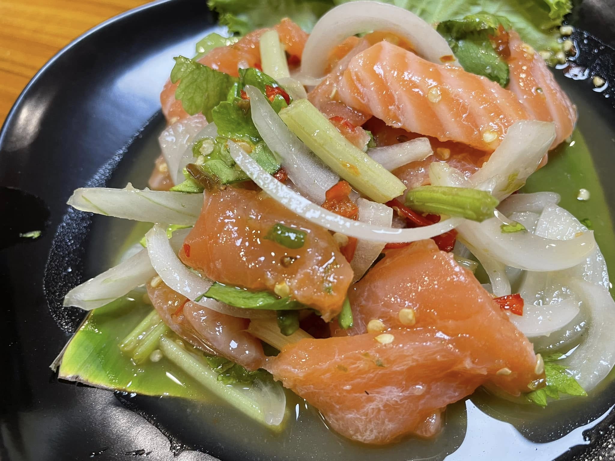 แซ่บนัวเฮ้าส์ ร้านยำ สมุทรสาคร 3