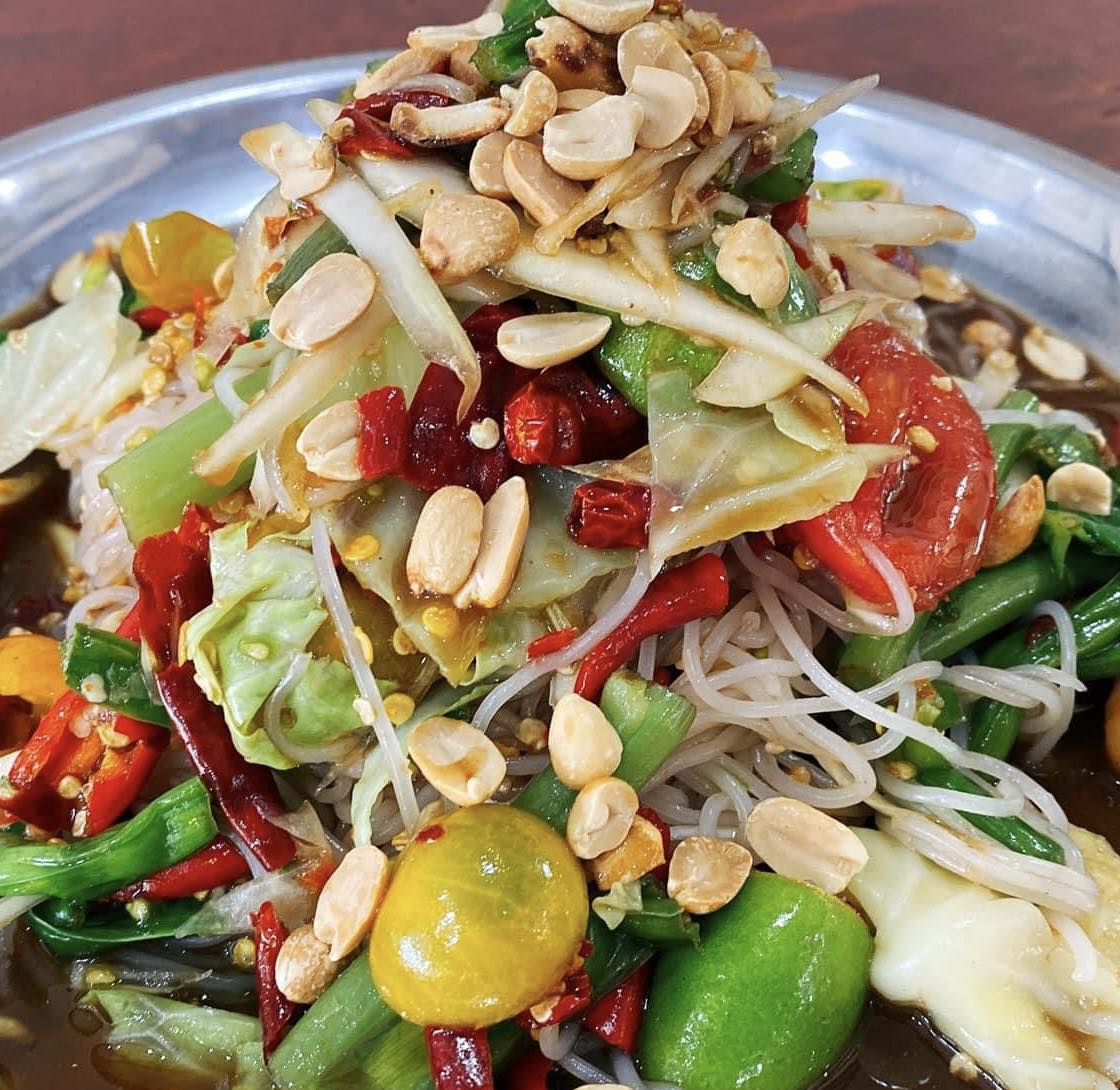 แซ่บเลย มหาชัย ร้านอาหารอีสาน สมุทรสาคร 1