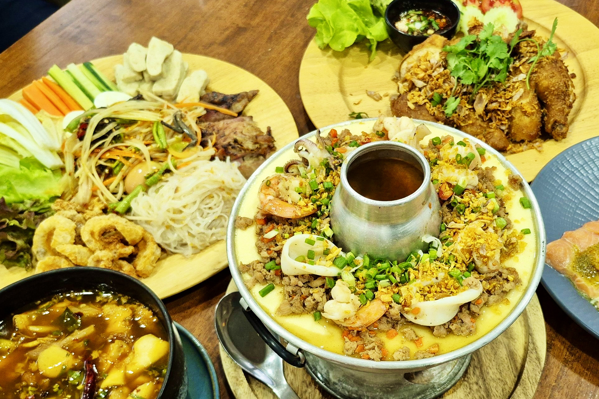 กอดดินกลิ่นนา คาเฟแอนด์เรสเตอรอนต์ ร้านอาหาร นนทบุรี 8