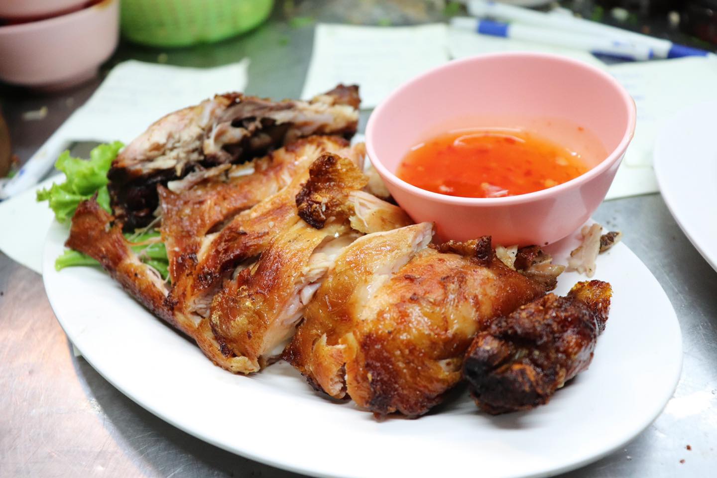 จุ่มลาดหญ้าหน้าสหกรณ์ ร้านอาหารอีสาน เจริญนคร 5