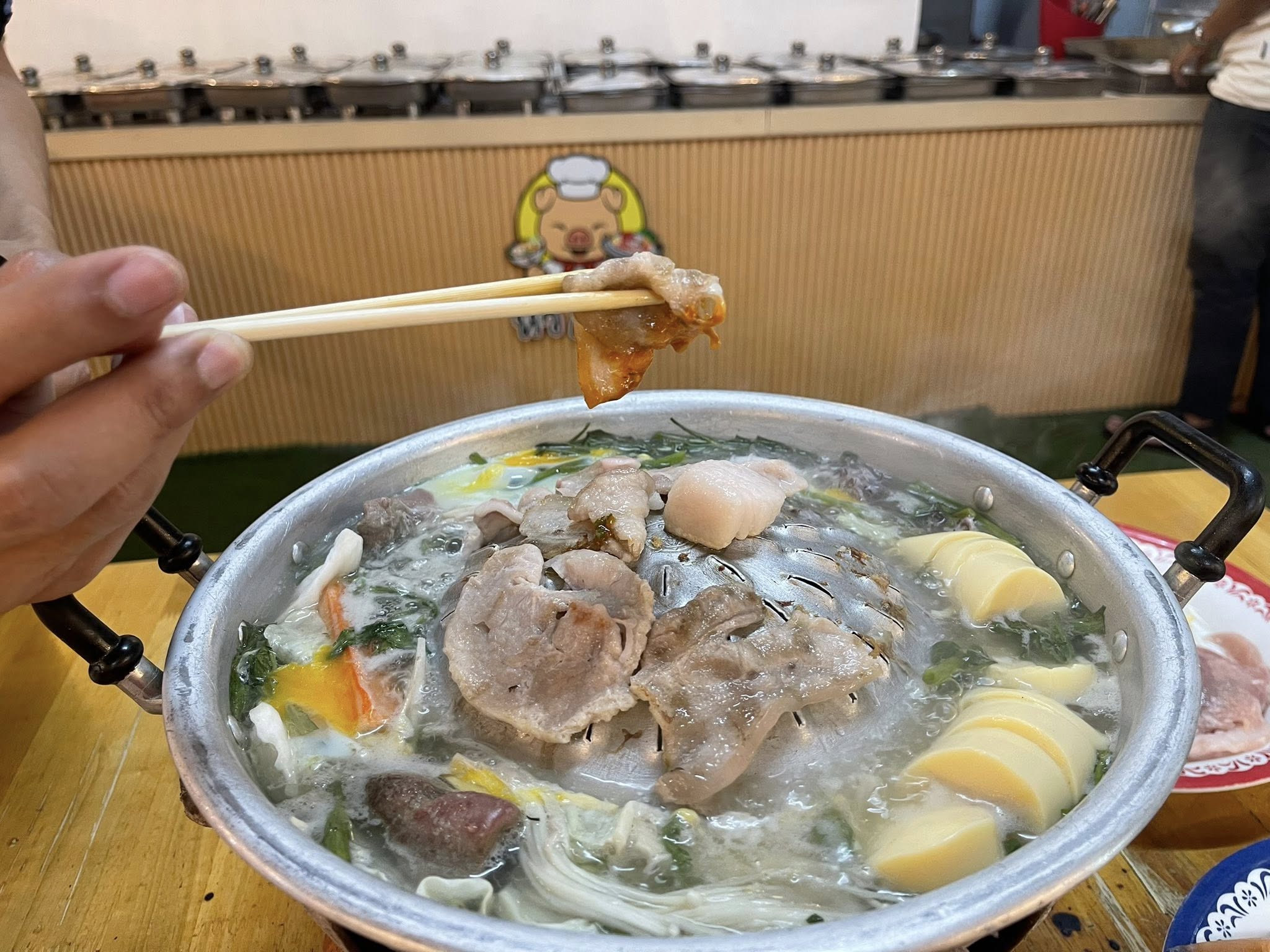 หิว อ่ะ ดิ หมูกระทะ จันทรเกษม 3